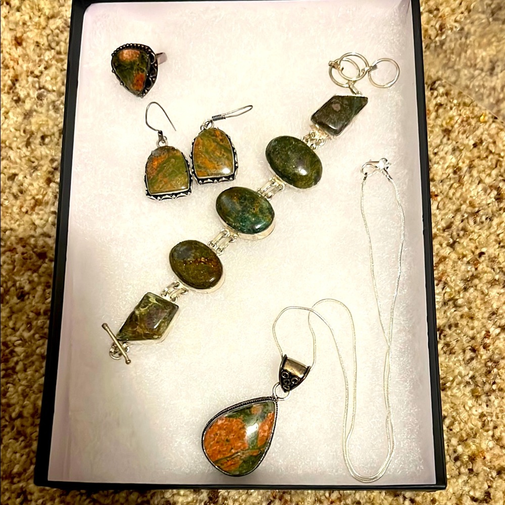 Unakite Green and Orange Stone set